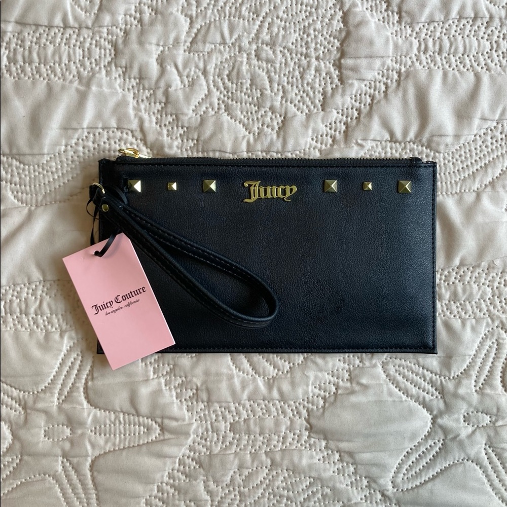 ☘️NWT! Juicy Couture BLACK “ALL OUT OF LOVE” WRISTLET/CLUTCH
